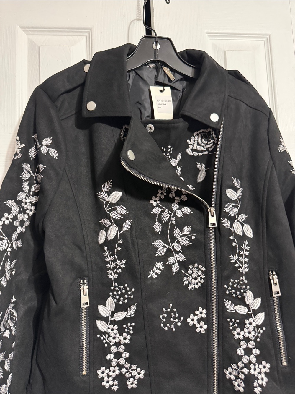 PAPARAZZI black embroidered floral NWT coat jacket size LARGE - Picture 2 of 13